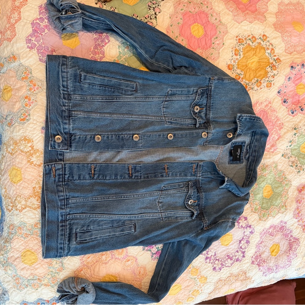 Forever 21 Men's Classic Blue Denim Jacket
